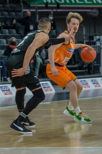 舞台展现实 舞台展现实