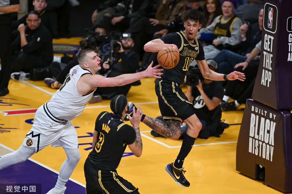 国际赛事中 国际赛事中